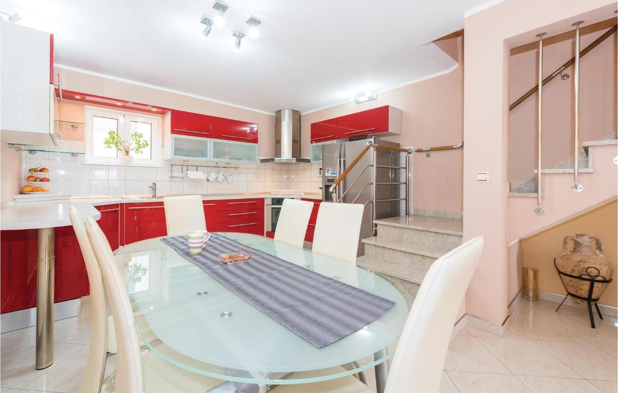 Nice Home In Sibenik With Kitchen Экстерьер фото