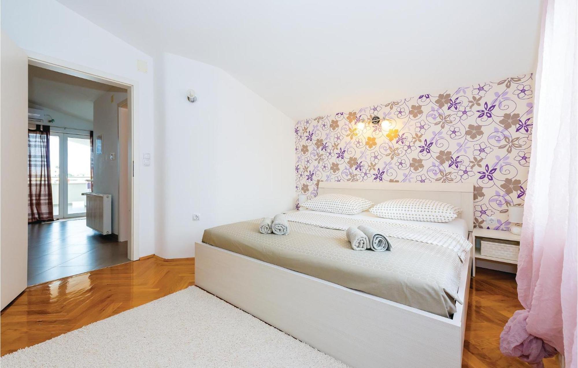 Nice Home In Sibenik With Kitchen Экстерьер фото