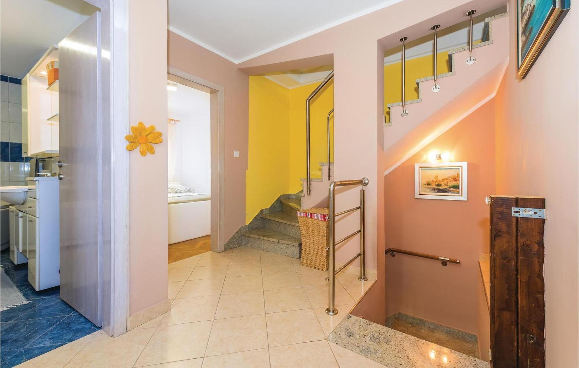 Nice Home In Sibenik With Kitchen Экстерьер фото